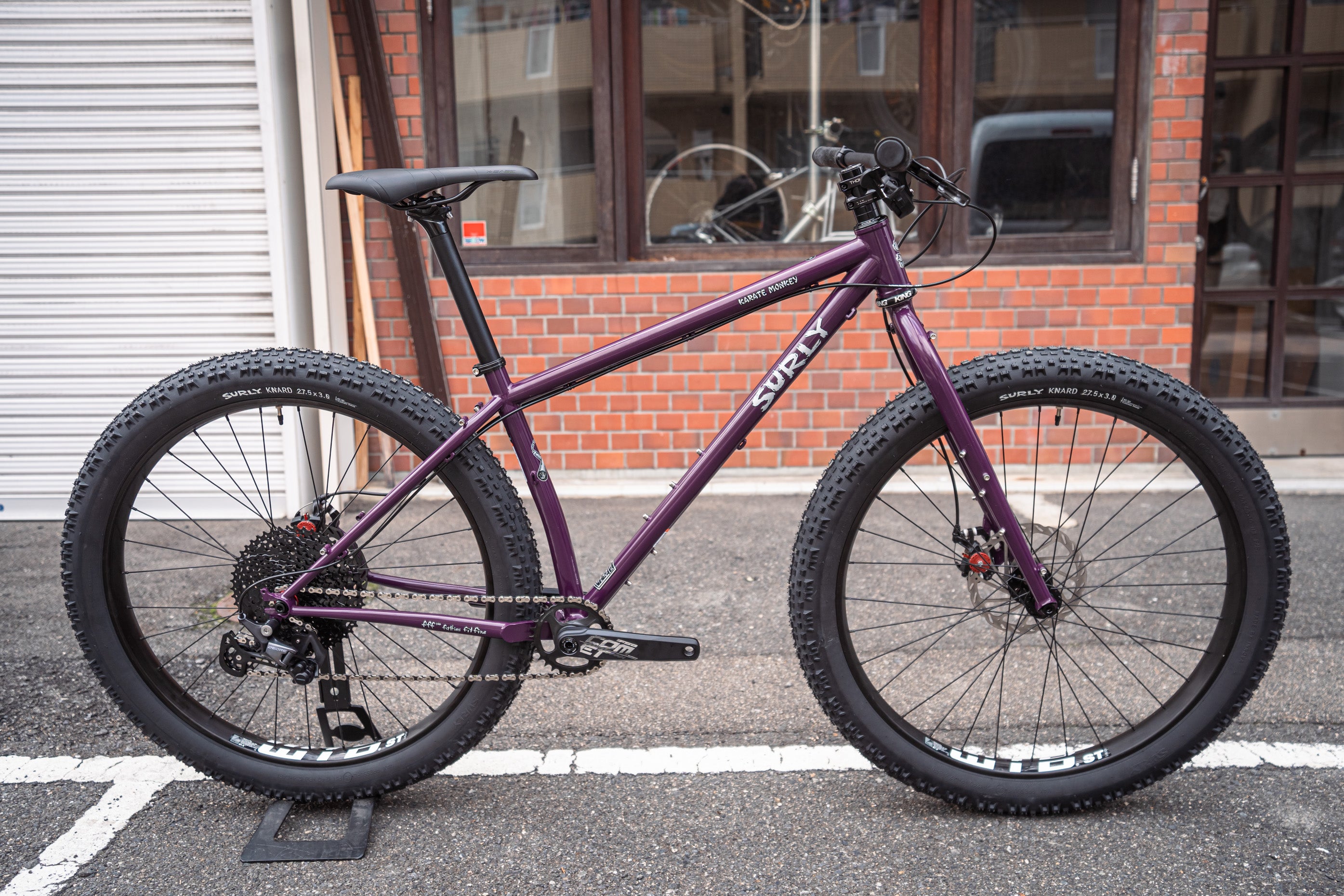 SURLY KARATE MONKEY エッグプラント（パープル）