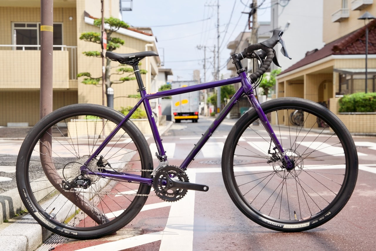 KONA rove st グラベルロード キャンプ 自転車 四国一周 お遍路 KONA ROVE ST 完成車が最後の1台になりました。 – Grumpy Bike Shop