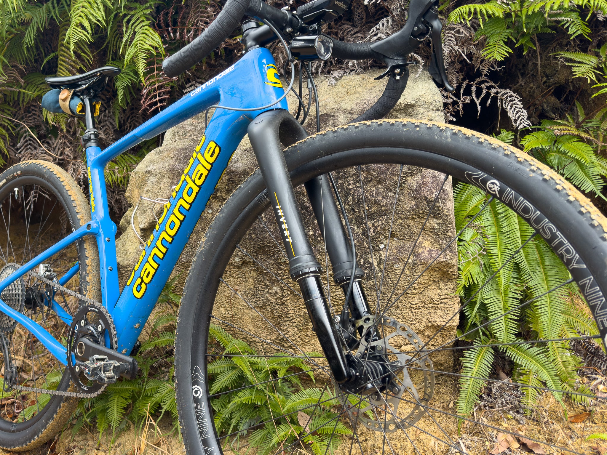 グラベルバイクのサスペンションフォークの選び方 – Grumpy Bike