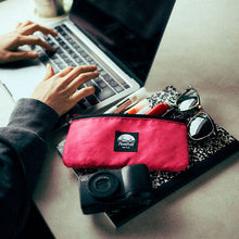 Load image into Gallery viewer, Flowfold Creator - Zipper Pouch Wallet フローフォールド ポーチウォレット