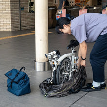 Load image into Gallery viewer, FAIRWEATHER mini velo carry bag フェアウェザー ミニベロ キャリーバッグ 輪行袋