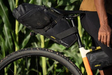 画像をギャラリービューアに読み込む, APIDURA NEWエクスペディションサドルバッグ(16L)