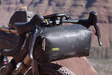 Load image into Gallery viewer, APIDURA NEWエクスペディションハンドルバーバッグ(14L)