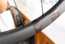 画像をギャラリービューアに読み込む, RESERVE 40/44 DT240 カーボンホイールセット