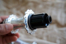 画像をギャラリービューアに読み込む, INDUSTRYNINE SOLiX ROAD DISC ハブ 前後セット 24H