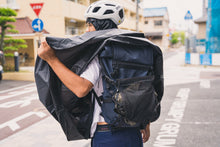 Load image into Gallery viewer, 【30%off】Trekmates Pak Poncho トレックメイツ パックポンチョ レインウエア 雨 自転車通勤