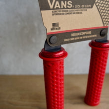 画像をギャラリービューアに読み込む, ODI Vans V2.1 Lock-On Grips グリップ