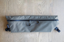 画像をギャラリービューアに読み込む, tade qui / Blanket / Frame bag / CORDURA 500D MIL-SPEC / Ranger Green