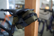 Load image into Gallery viewer, tade qui / 2 hour tripper / CORDURA Ballistic AIR 840D / Khaki