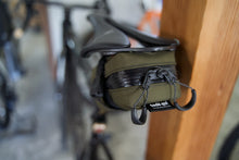 Load image into Gallery viewer, tade qui / 2 hour tripper / CORDURA Ballistic AIR 840D / Khaki