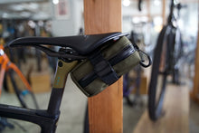 Load image into Gallery viewer, tade qui / 2 hour tripper / CORDURA Ballistic AIR 840D / Khaki