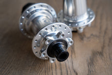 画像をギャラリービューアに読み込む, 【中古】INDUSTRYNINE TORCH MTBハブ リビルト品