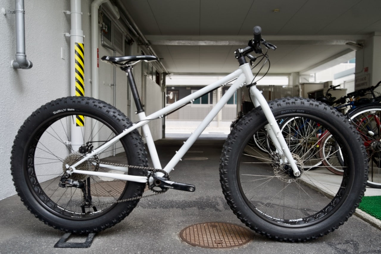 中古】Surly Wednesday 完成車 Sサイズ リペイント済み – Grumpy Bike Shop