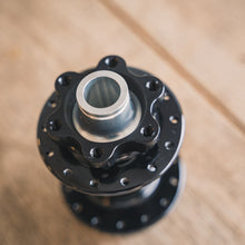 画像をギャラリービューアに読み込む, 【中古品】クリスキング ISO(SD) ハブ前後セット MTB 未使用品