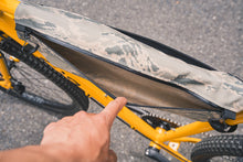 画像をギャラリービューアに読み込む, tade qui / Blanket / Frame bag / CORDURA 500D MIL-SPEC / Coyote Brown