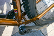 Load image into Gallery viewer, 【ご予約】KONA UNIT X 完成車 Gloss Metallic Gold 2026年モデル