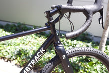 画像をギャラリービューアに読み込む, BOMBTRACK HOOK EXT 完成車