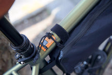 画像をギャラリービューアに読み込む, ADCANATHA Bag a Bond X-Pac アドカナタ フレームバッグ