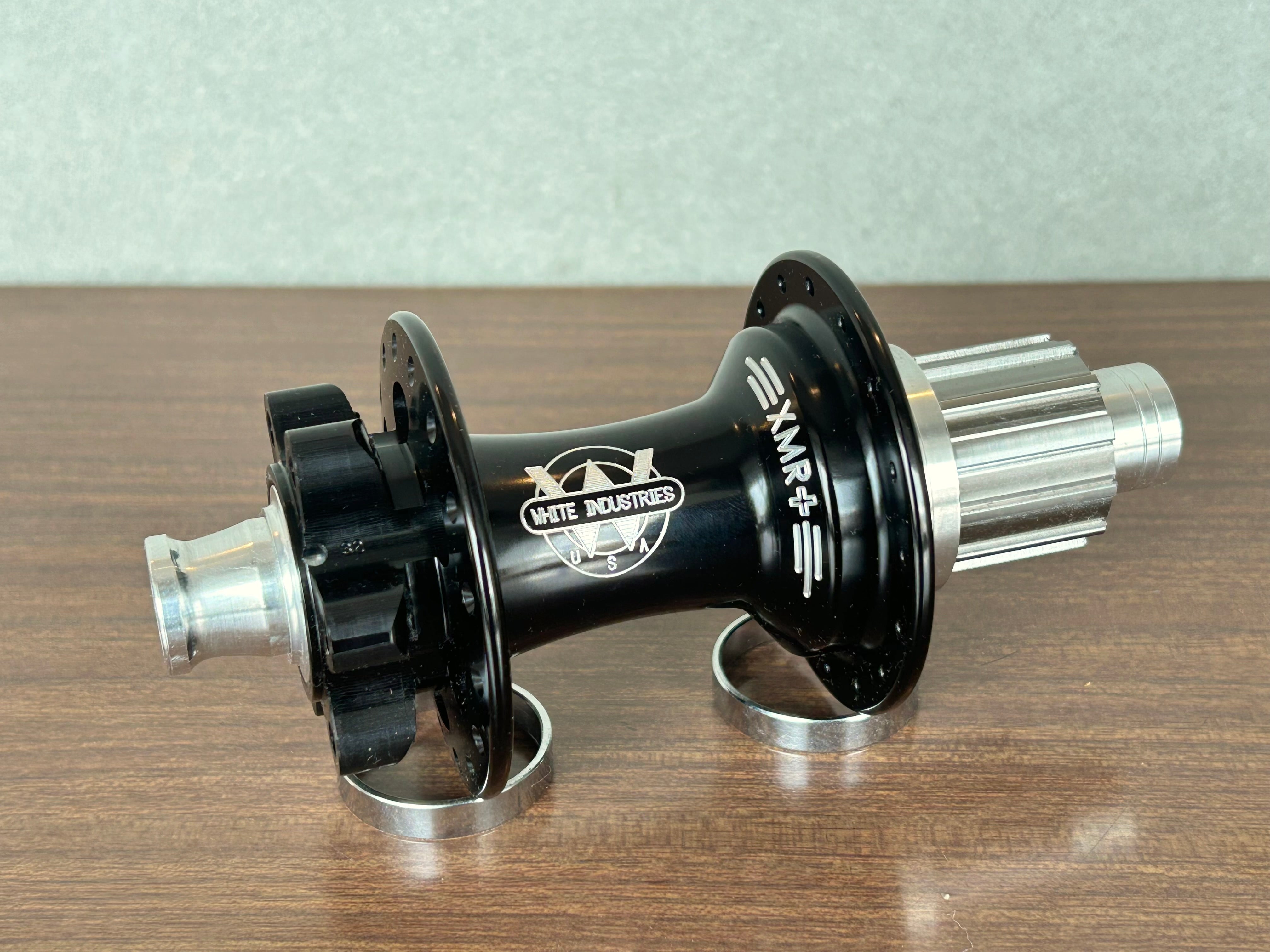 WHITE INDUSTRIES 後ハブ XMR BOOST 148x12mm 32H マイクロスプライン