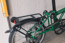 Load image into Gallery viewer, BROMPTON C Line Explore 12spd (Mハンドル、ラック有り) レーシンググリーン ブロンプトン