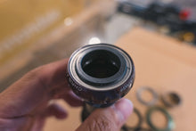 Load image into Gallery viewer, Chrisking Bottom Bracket ブラック(Chris King)の商品画像