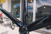 Load image into Gallery viewer, CRUST BIKES EVASION フレームセット クラストバイク