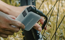 Load image into Gallery viewer, Topeak E-BOOSTER DIGITAL 電動ポンプ トピーク
