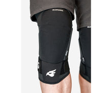 画像をギャラリービューアに読み込む, Bluegrass 3Straps Knee ニーガード ブルーグラス