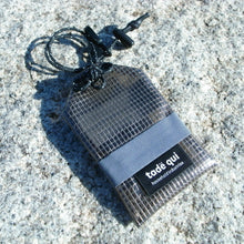 Load image into Gallery viewer, tade qui / omamori-mamori / Net PVC / grey