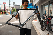 Load image into Gallery viewer, 新型Cervélo Soloist フレームセット 54 Black Magic 入荷