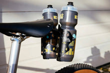 Load image into Gallery viewer, PDW ツインジーズ・デュアルボトルケージホルダー