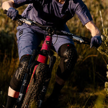 Load image into Gallery viewer, LEATT KNEE GUARD FLEXMESH(Leatt)の商品画像(写真4)