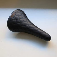Load image into Gallery viewer, Selle italia milano TURBO BONNIE セライタリア レザー ブラック