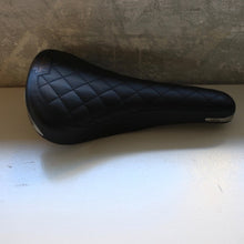Load image into Gallery viewer, Selle italia milano TURBO BONNIE セライタリア レザー ブラック