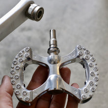 Load image into Gallery viewer, MKS LAMBDA Ezy Superior Silver 三ヶ島製作所 ペダル シルバー 輪行