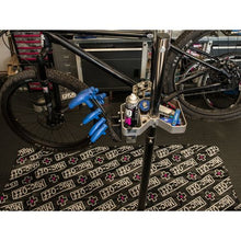 Load image into Gallery viewer, Muc-off WORKSHOP MAT