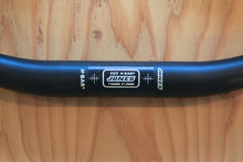 Load image into Gallery viewer, 店頭販売のみ Jones H-Bar Cut Carbon 710mm ジョーンズ ハンドルバー
