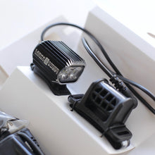 Load image into Gallery viewer, 【20%off】LEZYNE MULTI 1000 MOUNT/PWRPACK KIT レザイン ヘッドライト