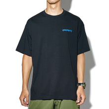 画像をギャラリービューアに読み込む, 【50%off】Chari&Co x NAGA SKID IN THE RAIN TEE Tシャツ チャリアンドコー