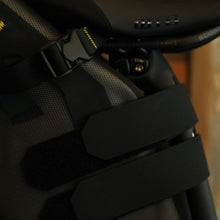 Load image into Gallery viewer, APIDURA エクスペディション サドルパック(17L)
