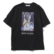 Load image into Gallery viewer, Chari&Co ELECTRONIC PUG T