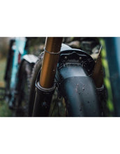 Load image into Gallery viewer, Mud Hugger  MTB用フェンダー  EVO Bolt-on マッドハガー 泥除け ボルトオン
