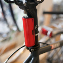 画像をギャラリービューアに読み込む, knog BIG COBBER ビッグコバー フラッシングライト  ノグ