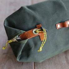 画像をギャラリービューアに読み込む, holo Rugger Bag M ラガーバッグ 保冷ライニング コーヒーライド コーラライド フロントバッグ