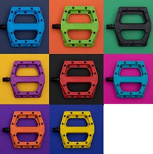 画像をギャラリービューアに読み込む, DMR V11 Pastic PEDAL プラスチックペダル