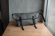 画像をギャラリービューアに読み込む, NLDE Messenger bag S メッセンジャーバッグ