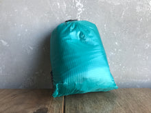 画像をギャラリービューアに読み込む, OSTRICH ウルトラSL-100 輪行袋