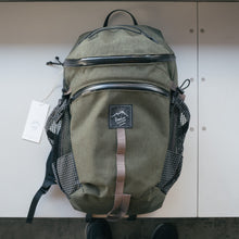 Load image into Gallery viewer, Rawlow Mountain Works Beetle ロウロウマウンテンワークス・ビートル