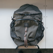 Load image into Gallery viewer, Rawlow Mountain Works Beetle ロウロウマウンテンワークス・ビートル