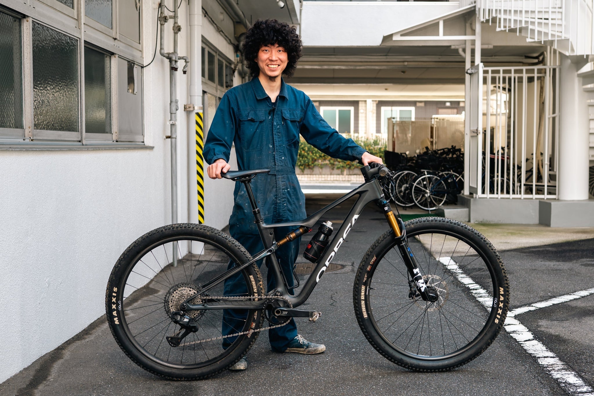 楽しいを追求する自転車ショップ – Grumpy Bike Shop